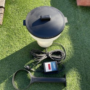 DISTRIBUTEUR DE NOURRITURE – AUTOMATIC FISH FEEDER XCLEAR - Sans Carton d'origine et couvercle abimé