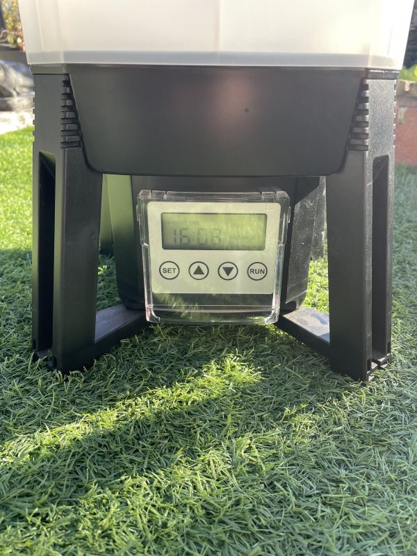 Distributeur de nourriture - SOLAR FISH FEEDER sans carton d'origine – Image 3